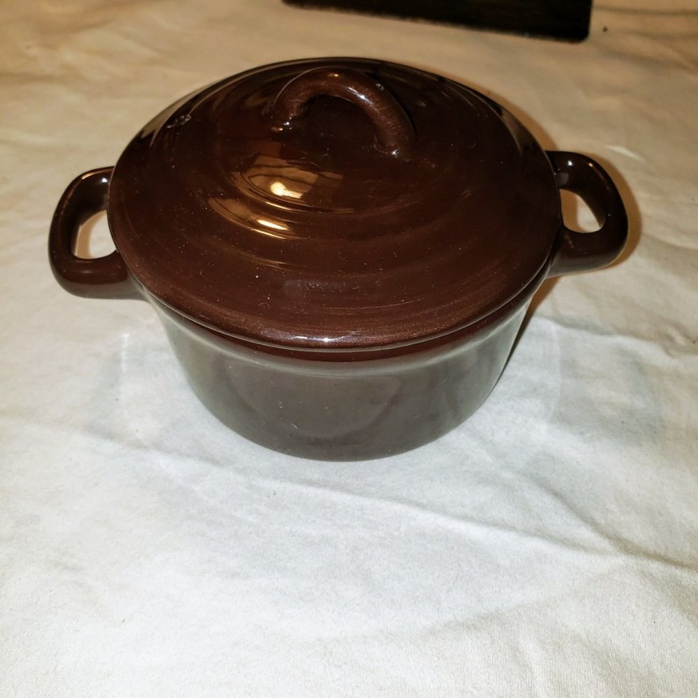 TABLETOPS GALLERY MISTO mini crock EUC